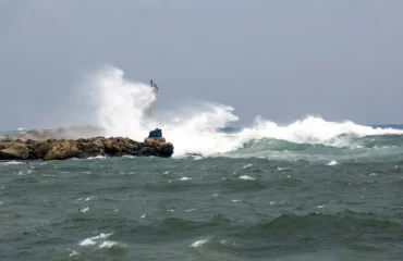 Στο έλεος της κακοκαιρίας η Ρόδος: Νεκρός άνδρας στα Στεγνά – Παρασύρθηκε από τα ορμητικά νερά