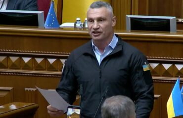 Ο Β.Κλίτσκο ξεκίνησε «πόλεμο» με τον Ζελένσκι: «Πες πού πήγαν τα δισ. της αεράμυνας; – Κάνεις σόου»
