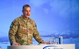 Στρατηγός του ΝΑΤΟ στην Ευρώπη «βλέπει» στρατιωτική υπεροχή της Συμμαχίας έναντι της Ρωσίας