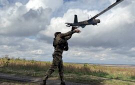 Νεκρή γυναίκα από ουκρανικό drone – Η Μόσχα ανακοίνωσε πλήγματα σε βιομηχανικές εγκαταστάσεις