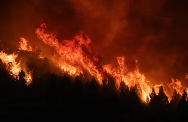 Ισχυρή έκρηξη και φωτιά σε στρατιωτική βάση στον Καναδά: Νεκροί και τραυματίες (βίντεο)
