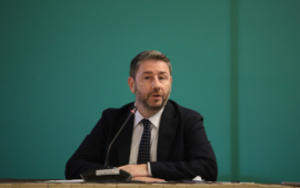 Ν.Ανδρουλάκης: Υπόσχεση για 13η σύνταξη, ΕΚΑΣ και επίθεση σε Κ.Μητσοτάκη-Α.Τσίπρα