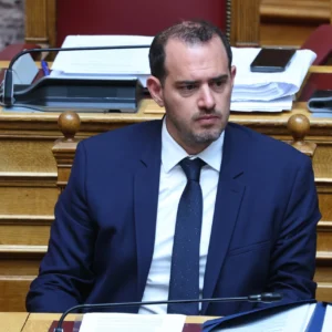 Στο Ιπποκράτειο ο Γιώργος Κώτσηρας μετά από αδιαθεσία στη Βουλή