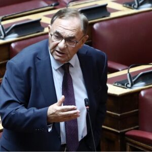 Στη ΝΔ πίεσαν τον βουλευτή Δ.Καλογερόπουλο να ανακαλέσει την φράση «τον ήπιαμε»: «Ήταν ατυχής»