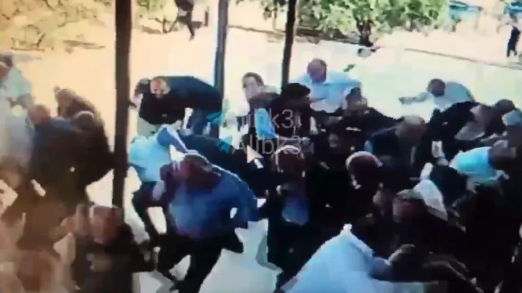Η στιγμή των πυροβολισμών στην ελληνορθόδοξη εκκλησία της Ιορδανίας (βίντεο)