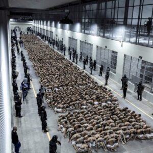 Ελ Σαλβαδόρ: Καταγγελίες για 582 νεκρούς στις φυλακές και βασανιστήρια κρατουμένων