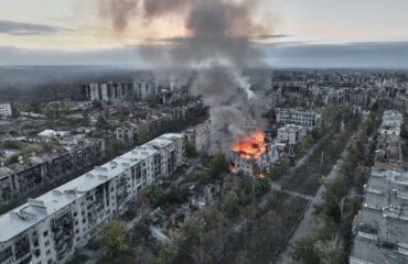 «Κρανίου τόπος» η Λιμάν: Οι Ρώσοι την έχασαν και τα κτίριά της καταστρέφονται – Δείτε πώς έχει γίνει