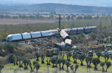 Ισπανία: Πώς σώθηκαν οι τρεις Έλληνες από το σιδηροδρομικό δυστύχημα – Οι αλλαγές θέσεων