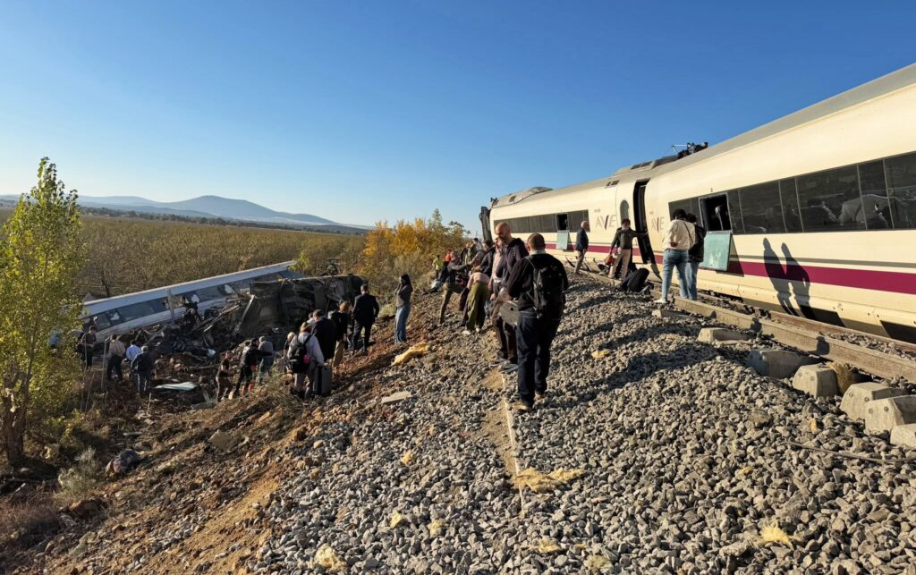 Ισπανία: 68 νεκροί μέχρι στιγμής – Πώς κατέρρευσε (πάλι) το σύστημα ασφαλείας