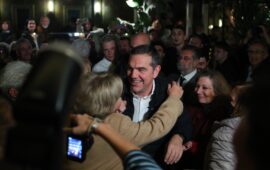 Ποιοι έδωσαν το παρών στην ομιλία του Αλέξη Τσίπρα στην Ηλιούπολη (βίντεο)