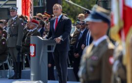 Πραξικόπημα στη Βαρσοβία: Ο πολωνικός Στρατός έσωσε τον πρόεδρο